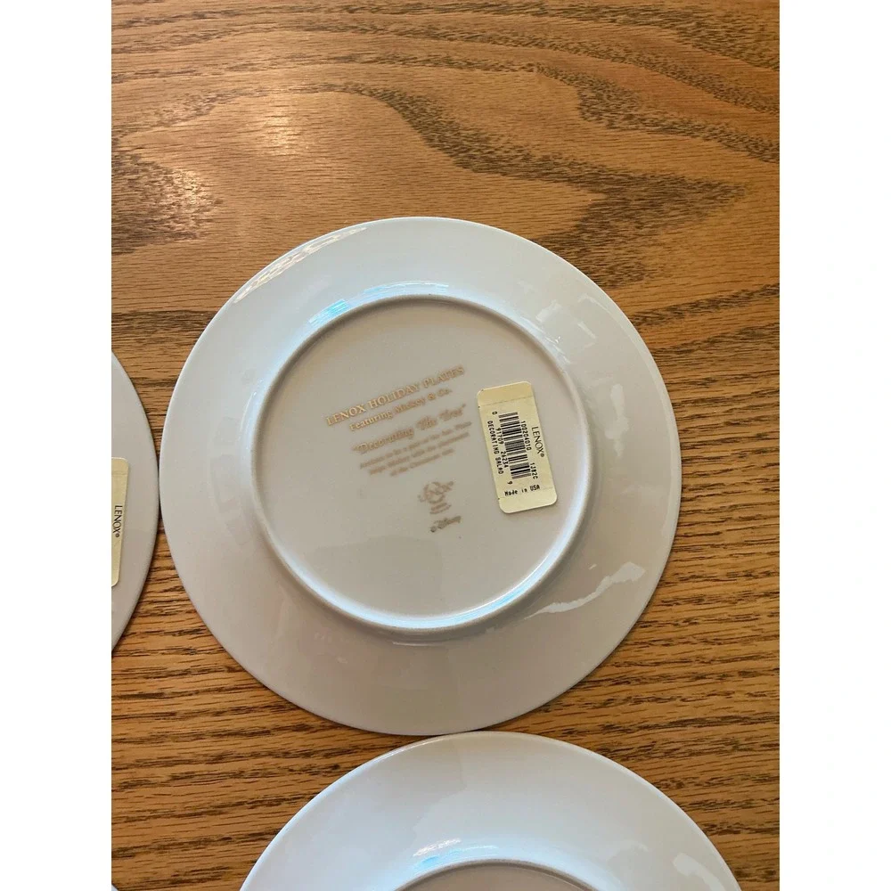 Lenox Disney Mickey & Co Holiday Plates Set of 4 Ivory China Gold Rim Christmas